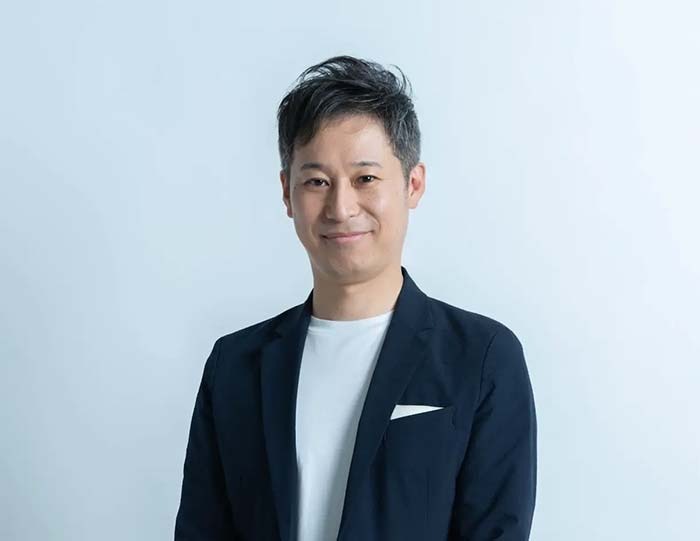 著者 佐藤利幸
